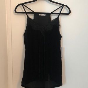 Dex - velvet like tank with lace embellishments